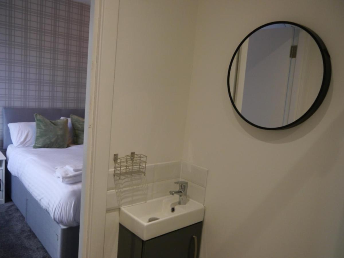 Caledonian Rooms Bellshill Extérieur photo